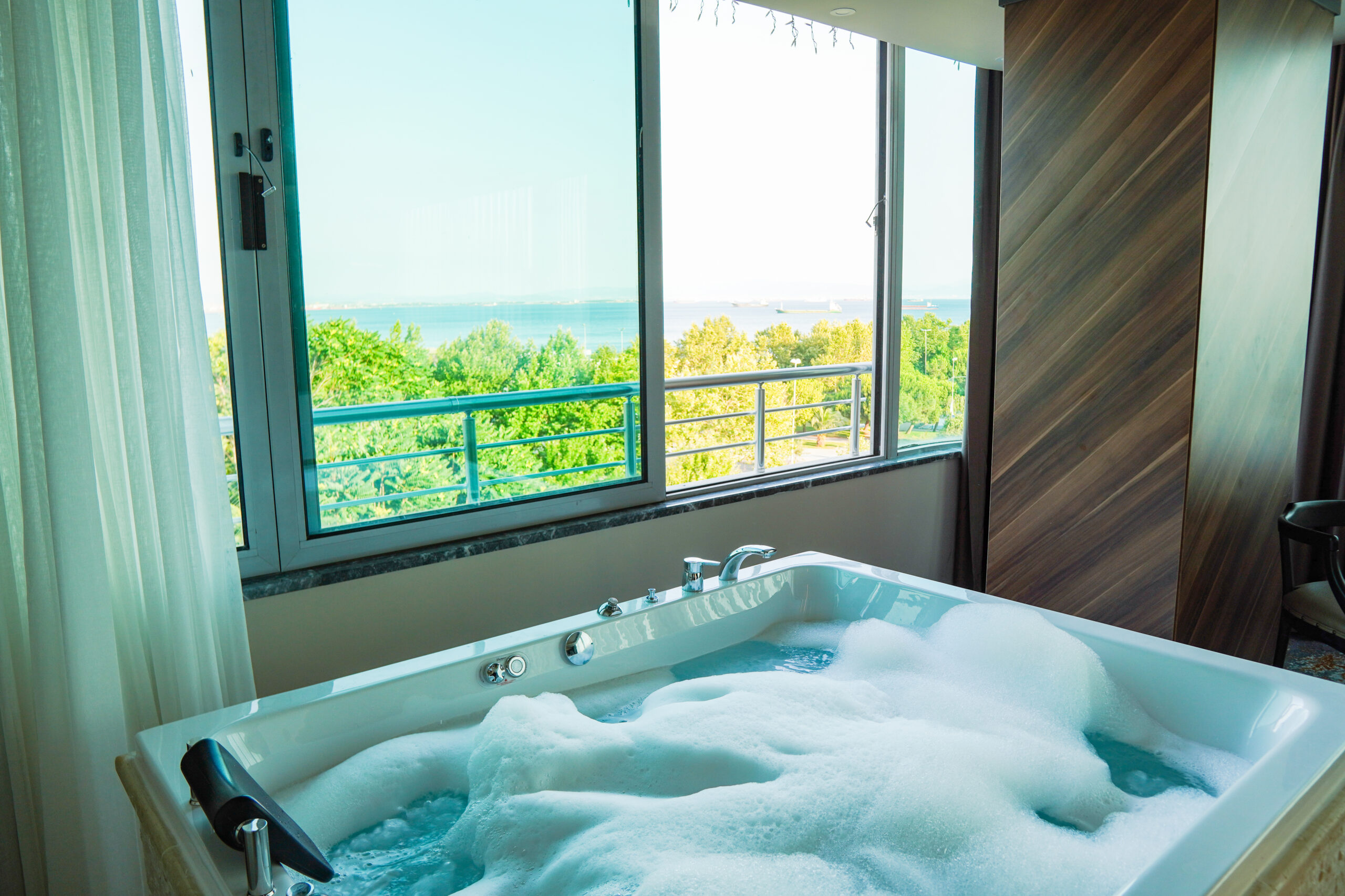 TD-148Superior-Oda-Destiny-Marina-scaled (1)